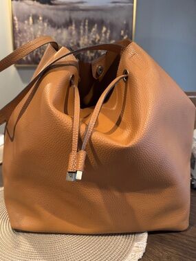 Women's Drawstring Tote Bag in Caramel Brown